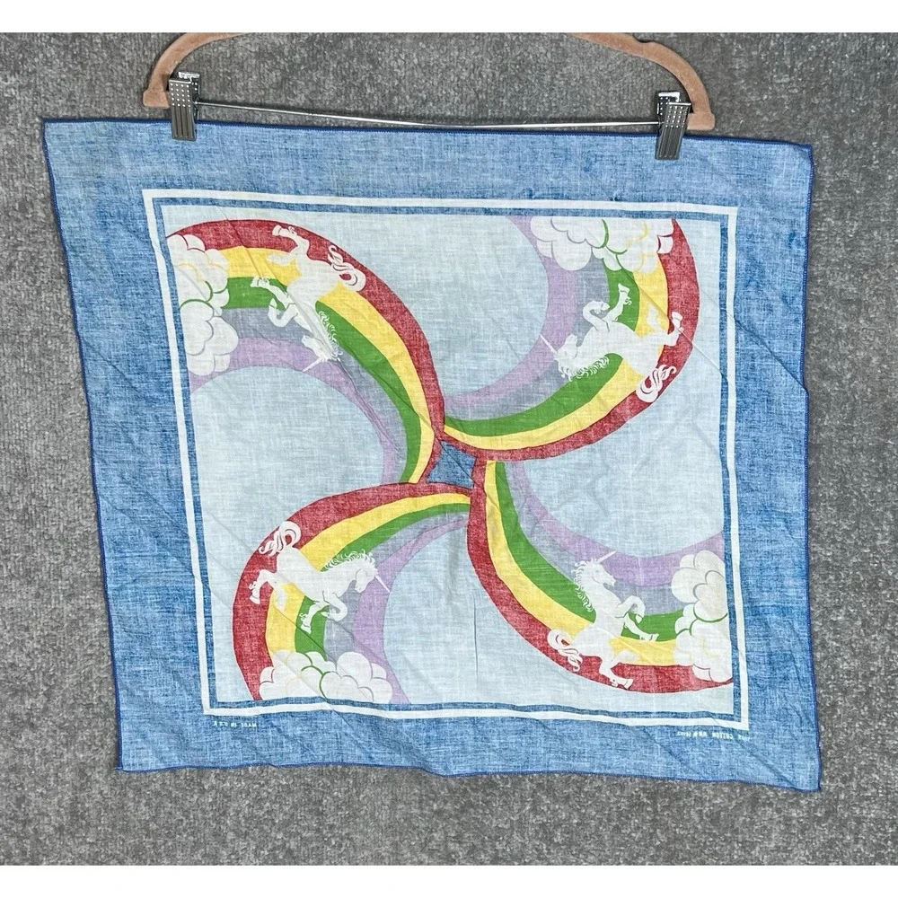 The Unbranded Brand seen you bandana